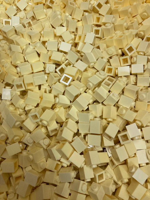100 x Bright Light Yellow LEGO® 1x1 Bricks